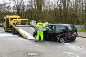 Transport a car vs Towing a car