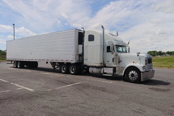 Information that you should know about auto transport rates.